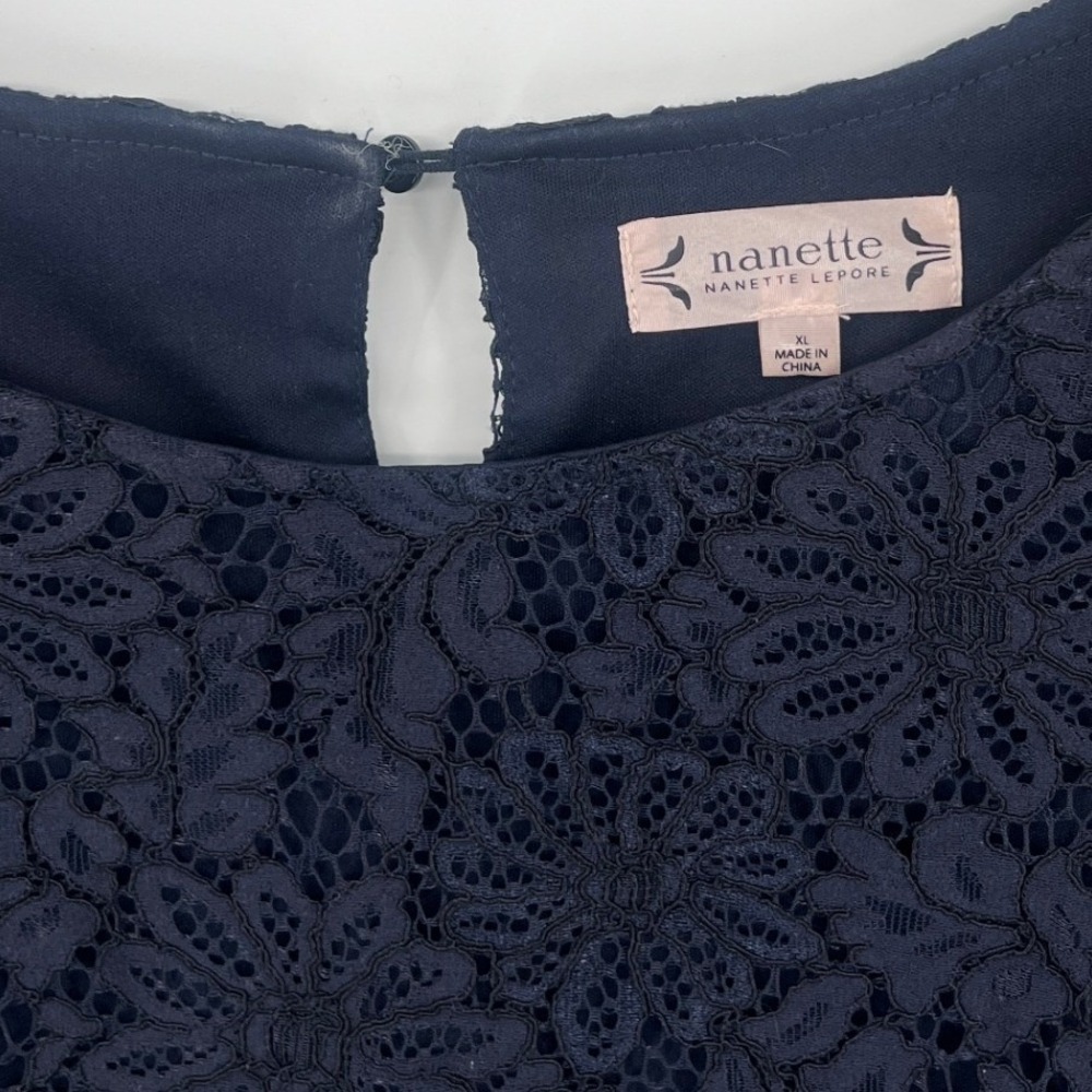 Nanette Lepore Lace Overla Blouse Size XL Navy Blue Bell Sleeve Floral Top - Picture 3 of 7